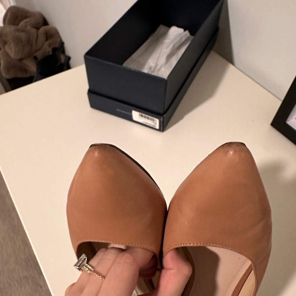 COLE HAAN Vesta Leather Beige Flats - Size 8 - Picture 5 of 10